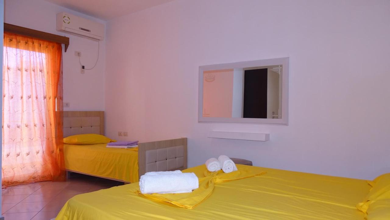 Hotel Arsenal Ksamil Exteriör bild