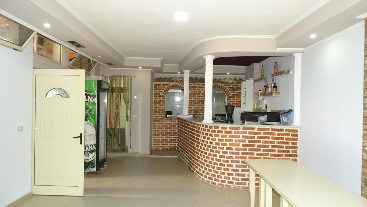 Hotel Arsenal Ksamil Exteriör bild